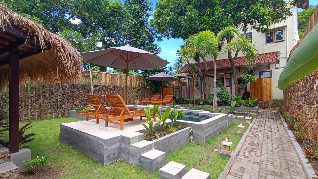 Готель Dalai Tropical Kuta  Екстер'єр фото