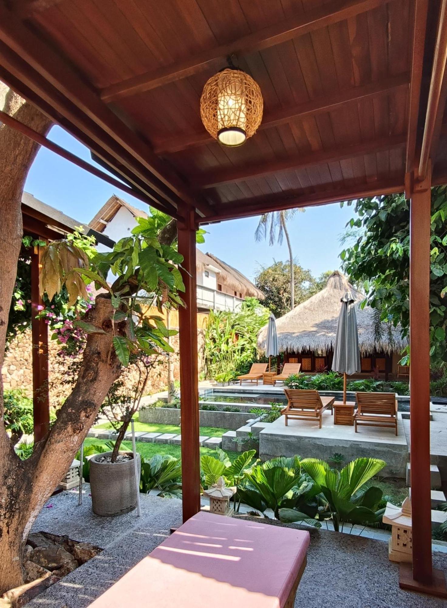 Готель Dalai Tropical Kuta  Екстер'єр фото